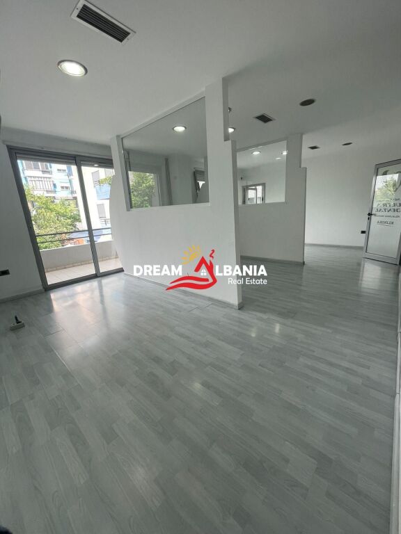 Business premises for rent Near the South-North Terminal Roundabout, near Casa Italia ( ID 4271841)