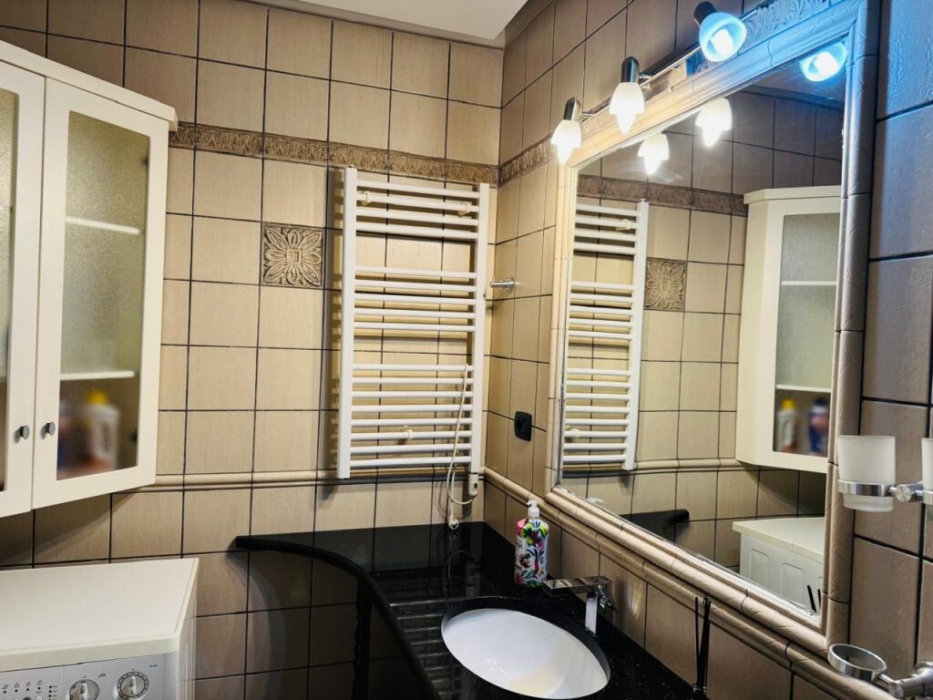 Apartament 2+1, Stadiumi Dinamo, Rr; Andon Zako Cajupi