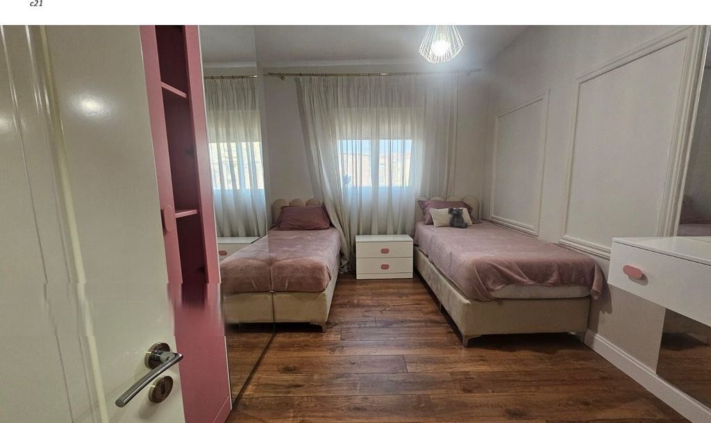 2+1 PIANO 3 102M2 VIA DELLE BARRICATE