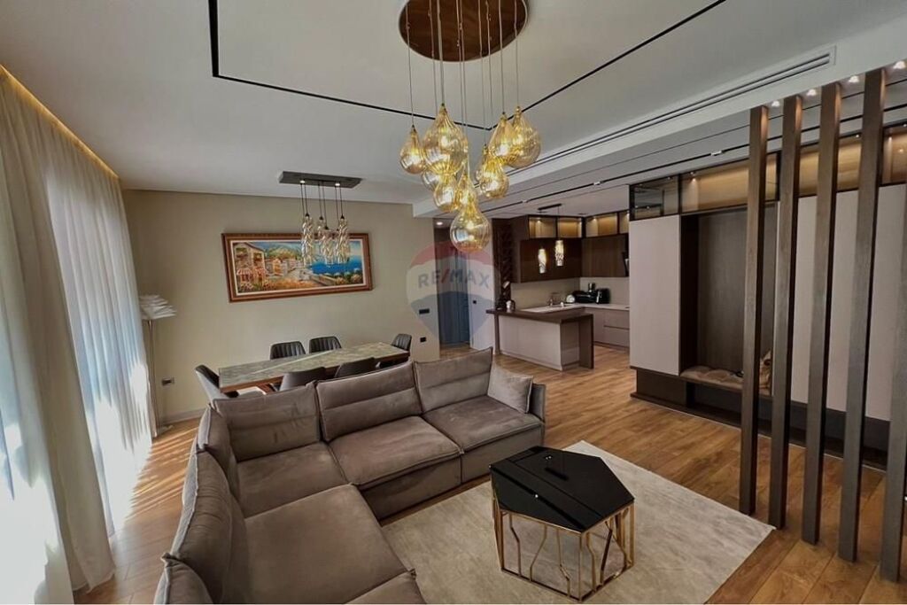 Appartamento 2+1+2 in Vendita Via Kavaja, Complesso Delijorgji