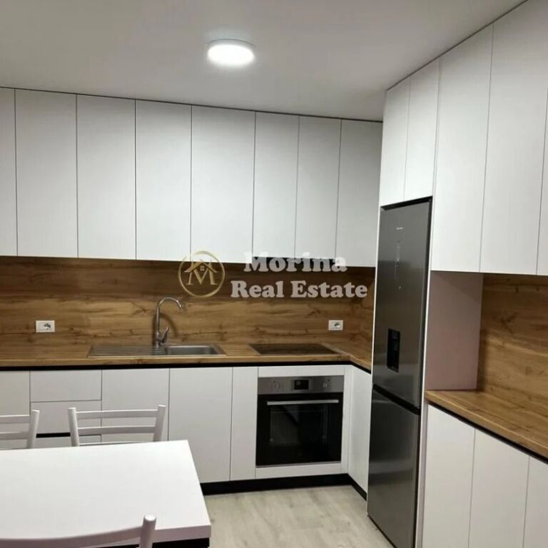 Affitto | Appartamento 2 + 1 | Astir | 750 €/mese