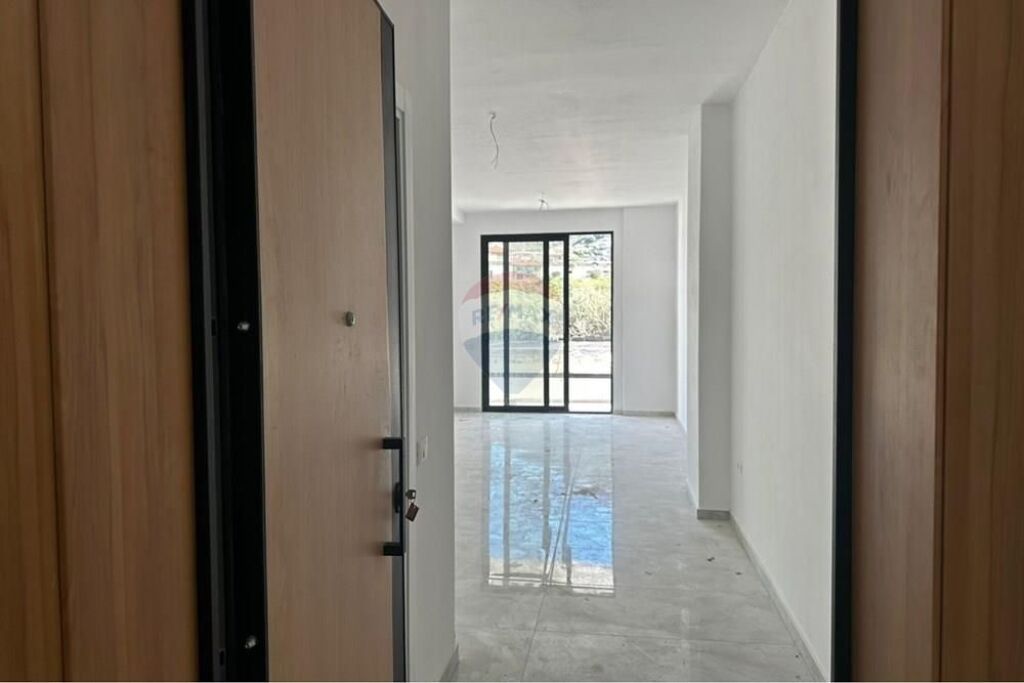 Apartment 1+1 – For Sale, Dhimitër Konomi Street, Vlora