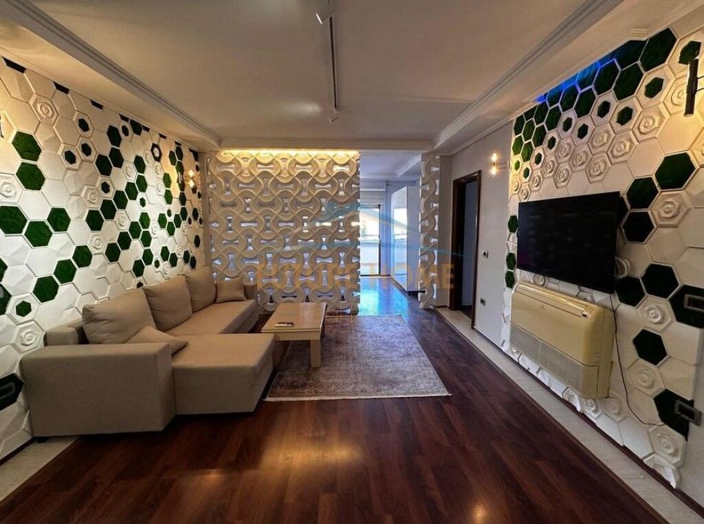 In Affitto, Appartamento 2+1, LAGO ARTIFICIALE, Tirana.