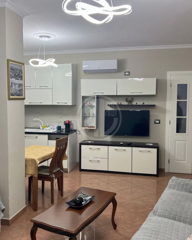 Apartament për qera