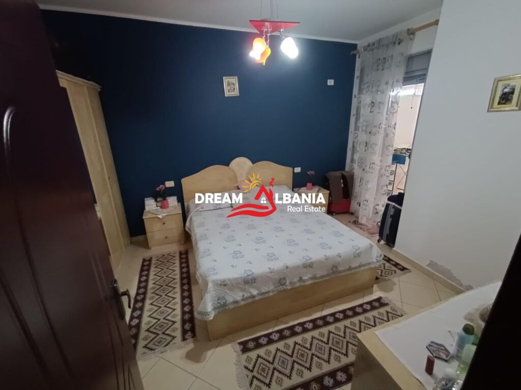 Apartament 2+1+ Verandë për shitje në Yzberisht, Tiranë (ID 41212173)