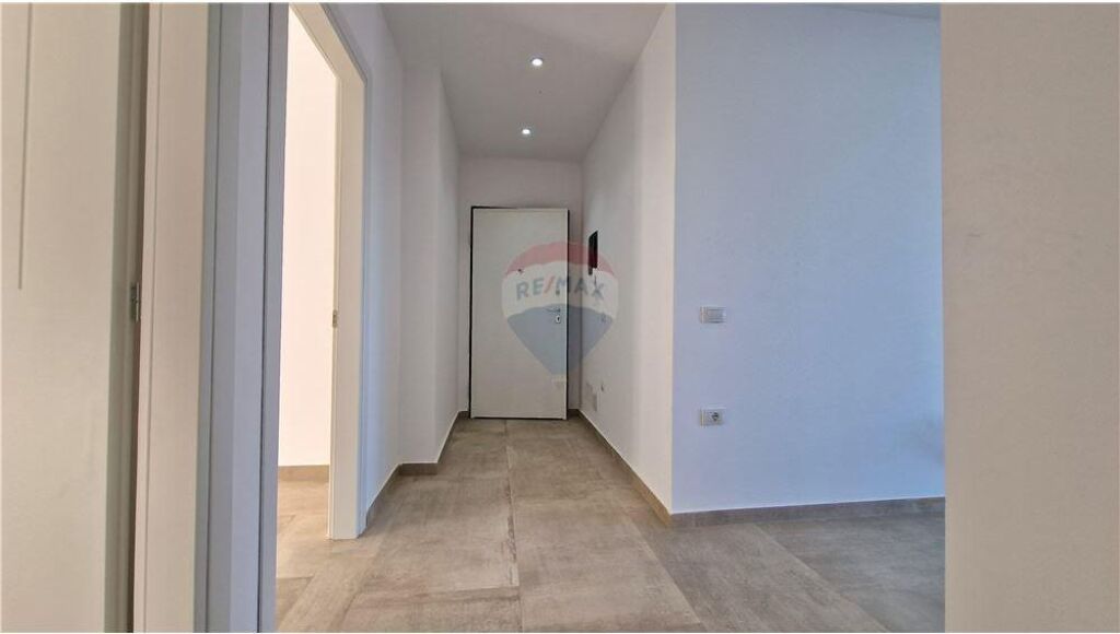 Appartamento in vendita 2+1, lungomare vicino a Le Palazzine