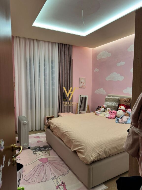 APPARTAMENTO DUPLEX 3+2+3 IN VENDITA AL 21 DHJETORI 400.000 EURO