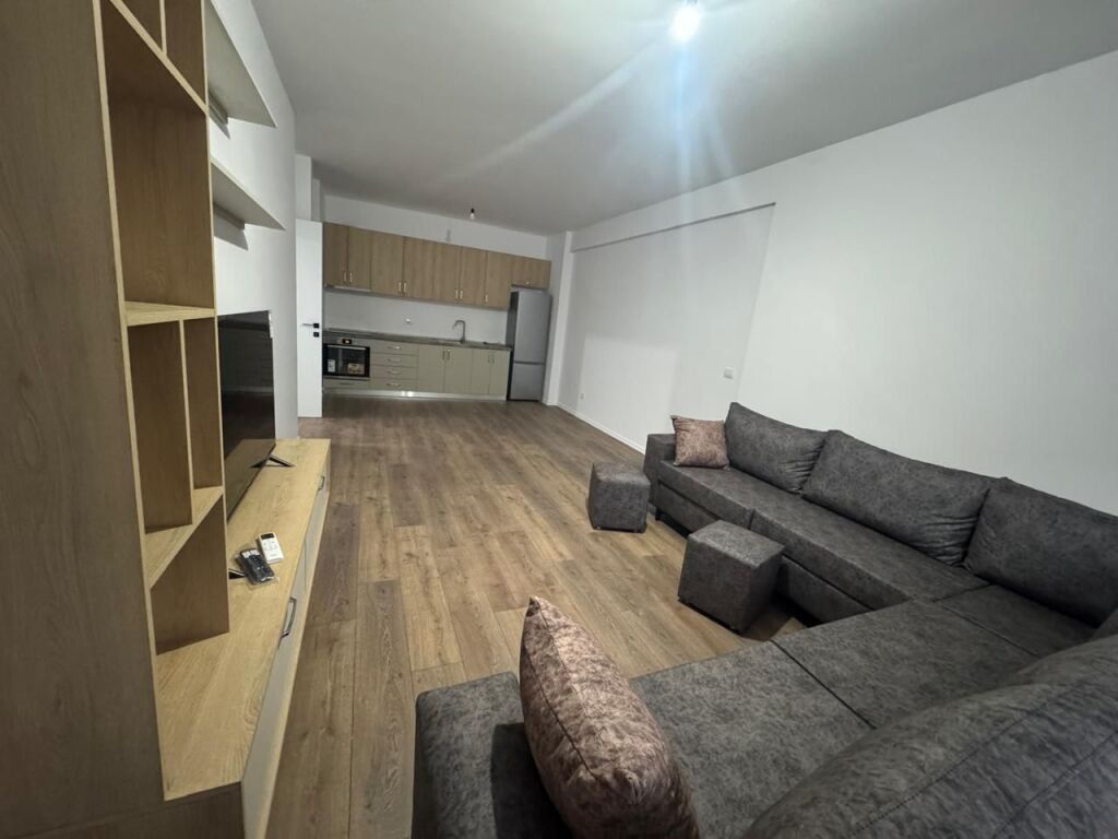 For rent 2+1 BAR ROOM 5 MAJI 65,000 leke