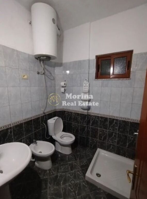 Affitto | Appartamento 1 + 1 | Fresku | 250 €/mese