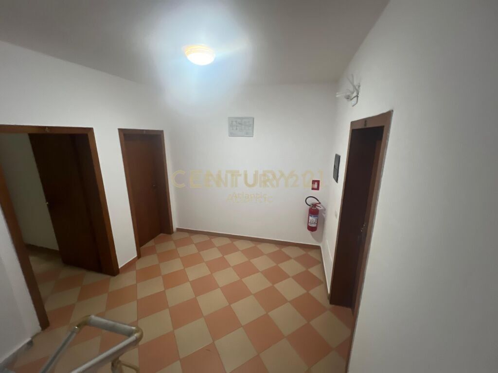 HOTEL ME QIRA TEK SHKEMBI I KAVAJES