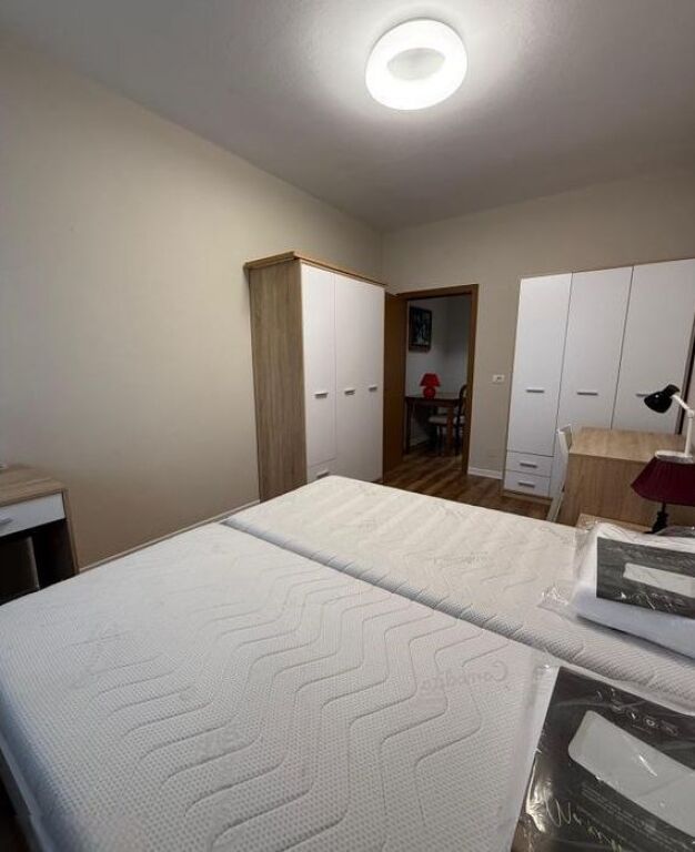 APARTAMENT 2+1+2 ME QERA TE ZOGU I ZI