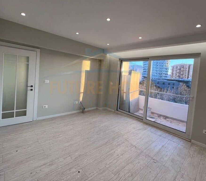 In affitto, Appartamento 3+1 per Uffici, Centro, Tirana.