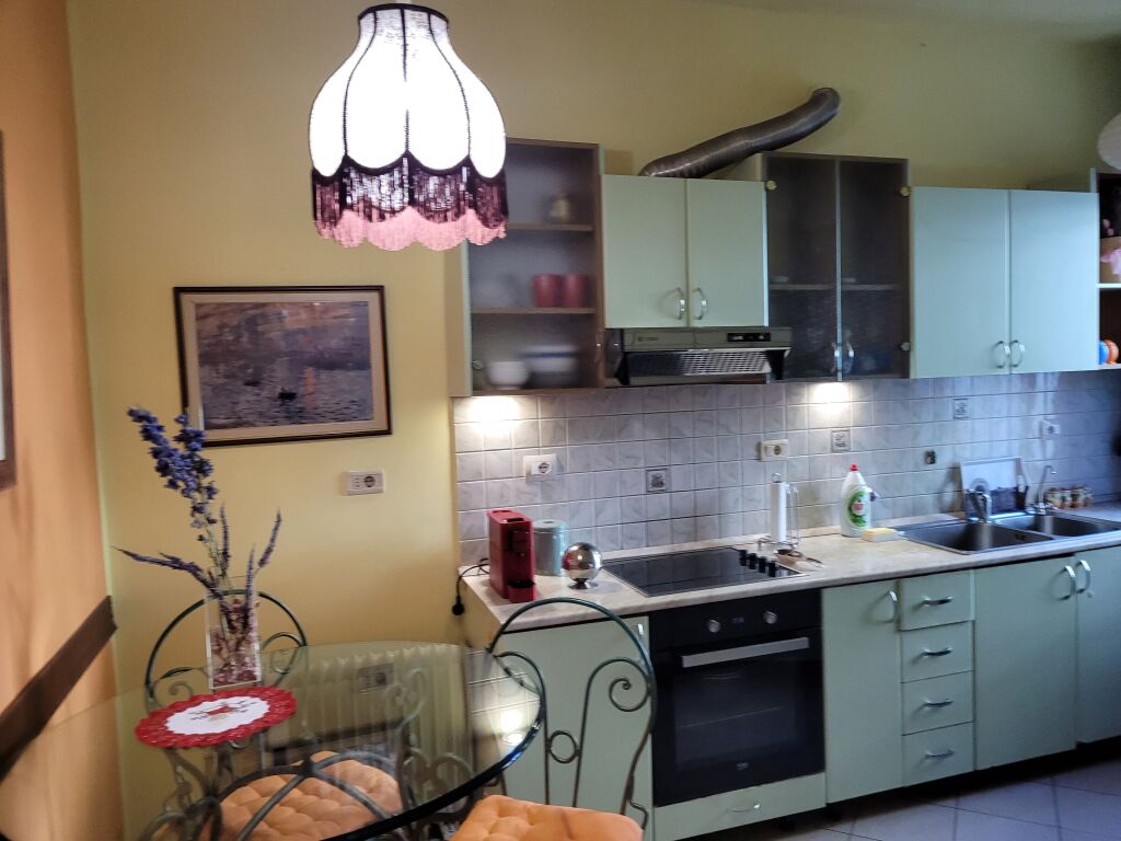 Jepet me qera apartament 2+1 – pranë Stadiumi Dinamo, Tiranë