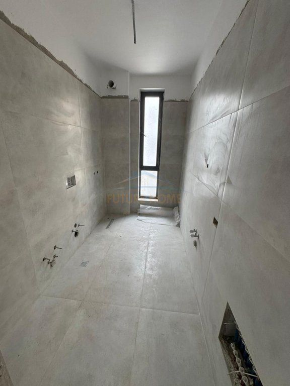 Shitet apartament 1+1 Bulevardi i Ri