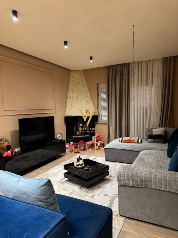 APPARTAMENTO DUPLEX 3+2+3 IN VENDITA AL 21 DHJETORI 400.000 EURO