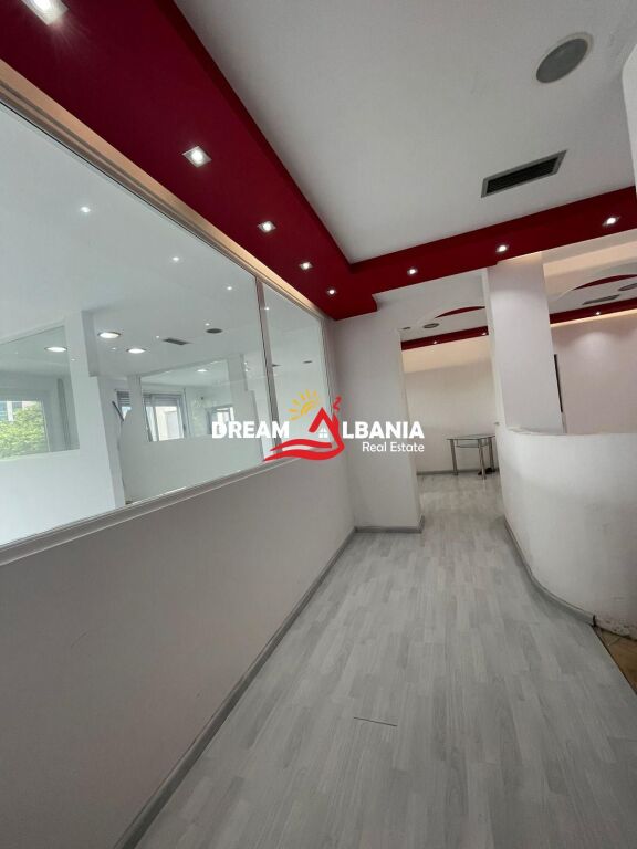 Business premises for rent Near the South-North Terminal Roundabout, near Casa Italia ( ID 4271841)