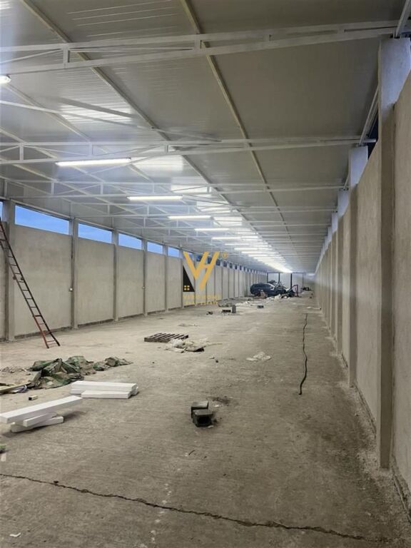 WAREHOUSE 800 M2 FOR RENT AT 2,000 EURO