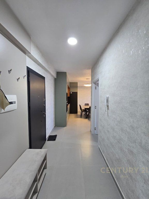 SHITET APARTAMENT 2+1+2 ME PAMJE NGA DETI NE GOLEM