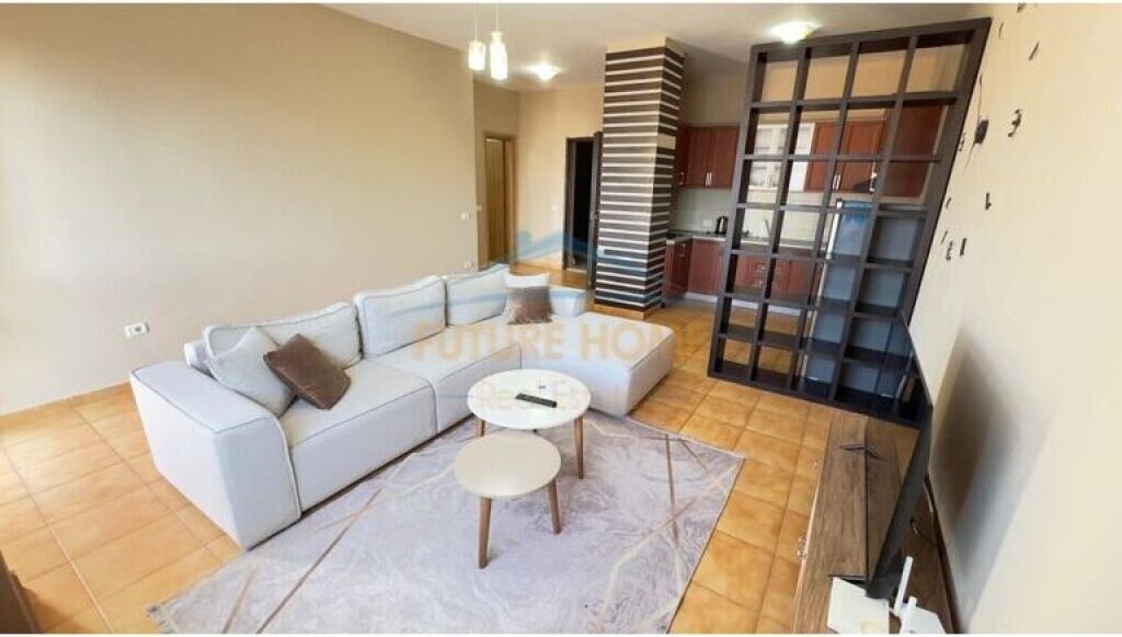 Affitto, Appartamento 1+1, Via delle Barricate, Tirana