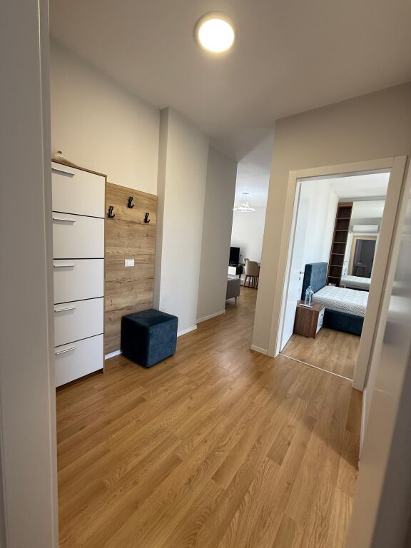 Jepet me qera apartament 2+1 tek nisharaku