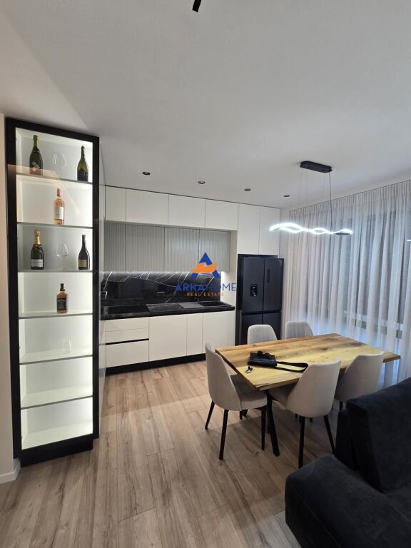 SHITET APARTAMENT 2+1+BALLKON "KOMPLEKSI GREEN HARMONY, XHANFIZE KEKO" 270.000 EURO