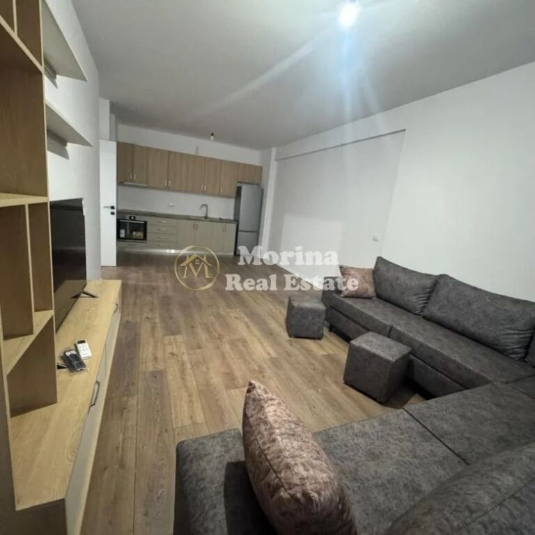 Affitto | Appartamento 2 + 1 | Via 5 Maji | 650 €/mese