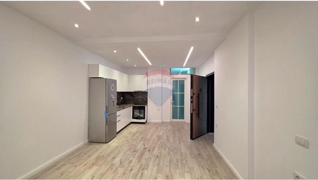 Apartament 1+1 ne shitje , rruga Dush Strati