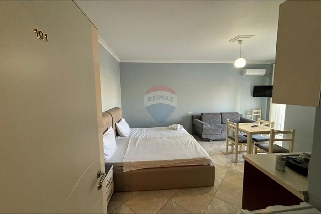 Apartament me Dy Garsoniere – Për Qira Vjetore | Rruga Sazani, Vlorë