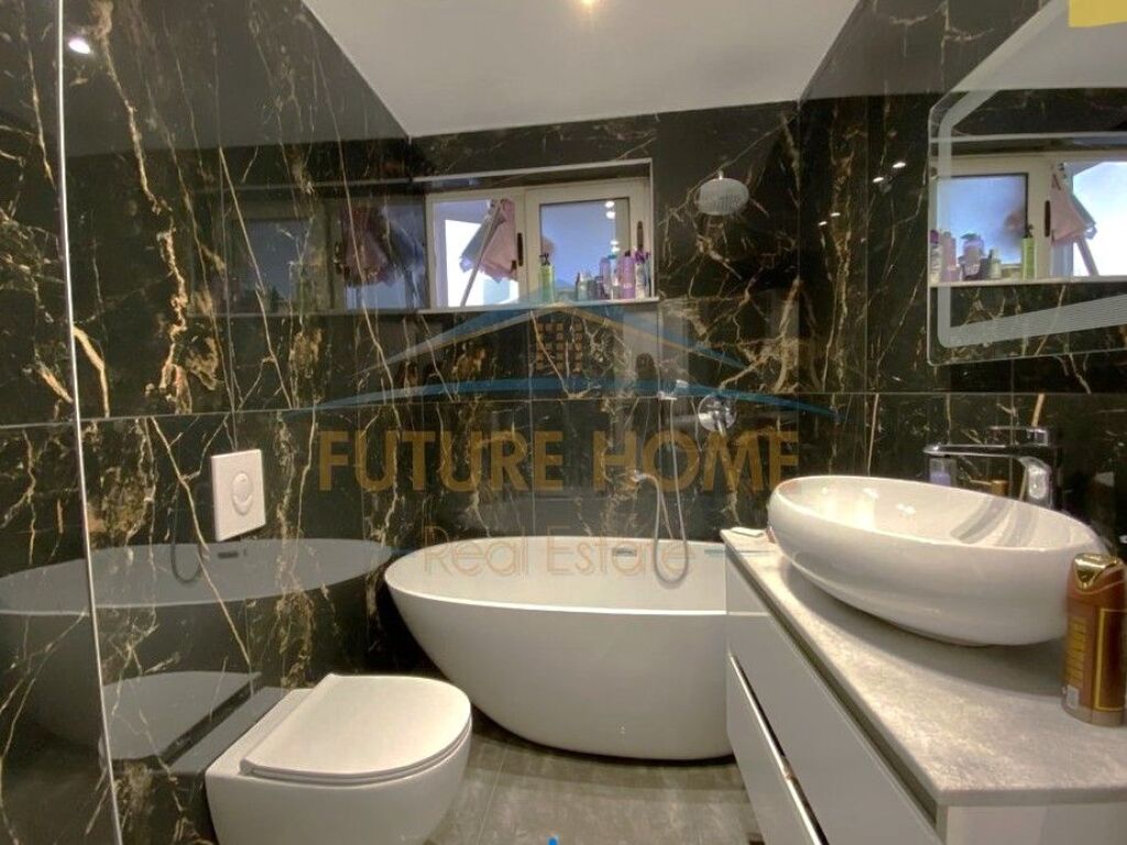 Shitet, Apartament 2+1+2, Prane Stadiumit Dinamo