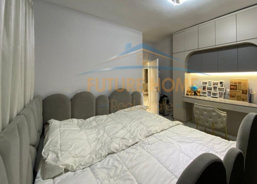 SHITET APARTAMENT 2+1 TEK STADIUMI DINAMO