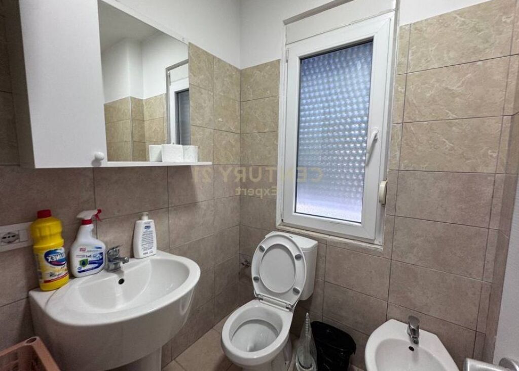 jepet apartament 2+1 me qera ne Astir