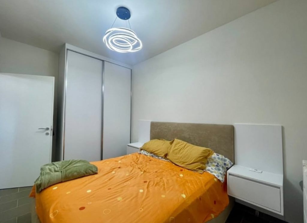 🏢 JEPET ME QIRA – APARTAMENT 1+1 | Golden Park 3