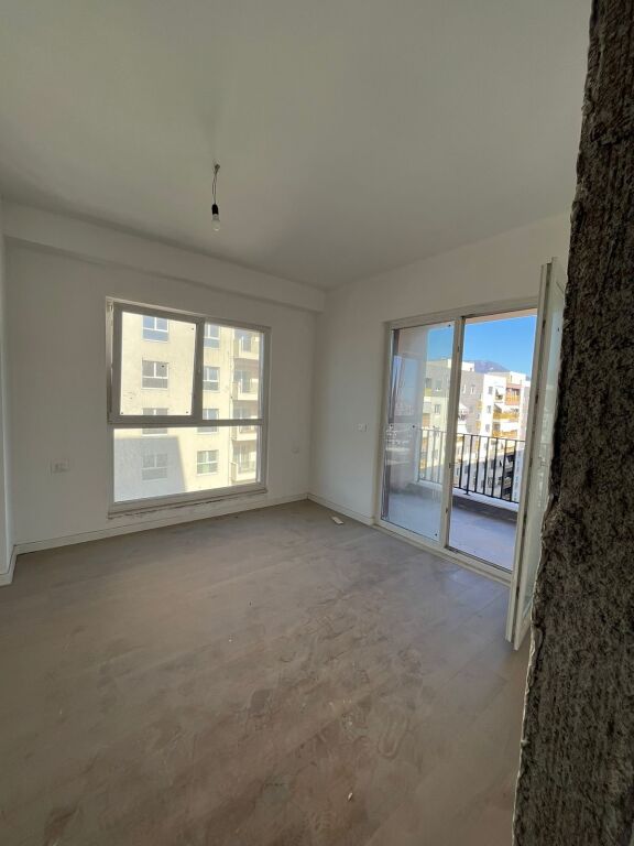 Shitet apartament 2+1 Kompleksi Aura Rruga Dritan Hoxha
