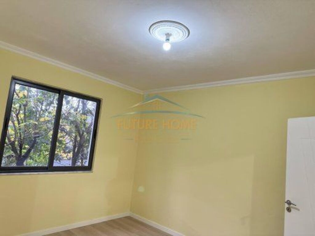 Shitet apartament 1+1 ,Shkolla Bajram Curri, Tirane