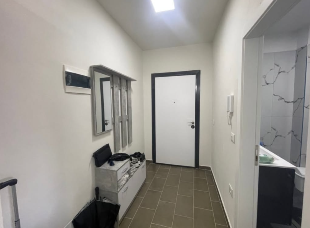 🏢 JEPET ME QIRA – APARTAMENT 1+1 | Golden Park 3