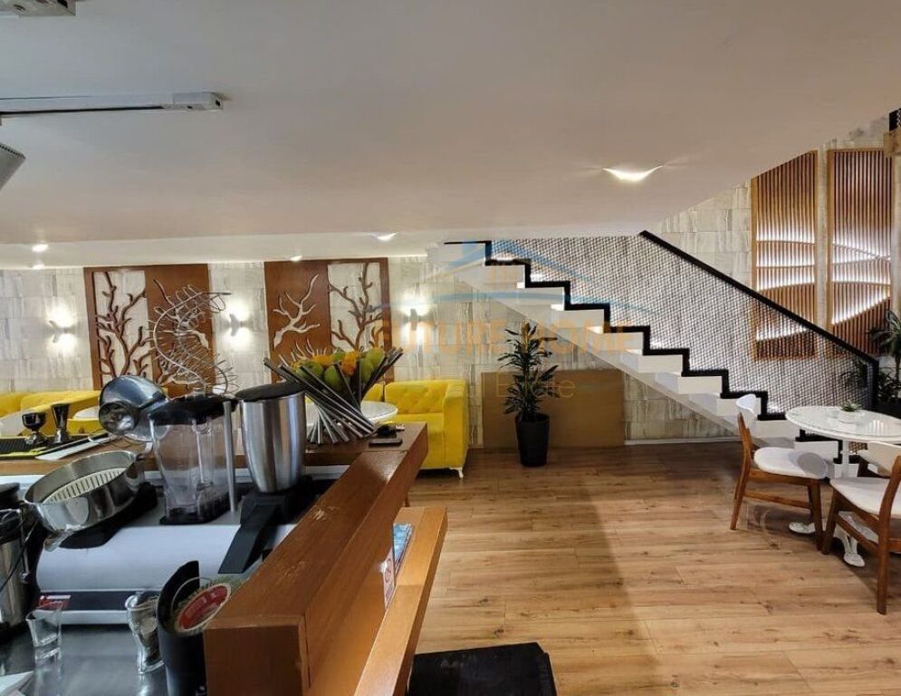 SHITET AMBJENT BIZNESI RRUGA E DIBRES