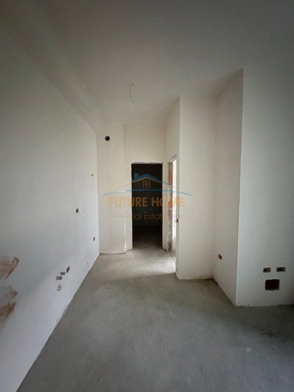 Shitet, Apartament 1+1, Ali Dem, Rezidenca Kadiu, Tirane.