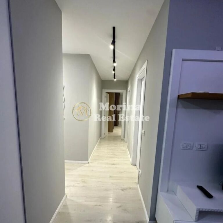 Affitto | Appartamento 2 + 1 | Astir | 750 €/mese
