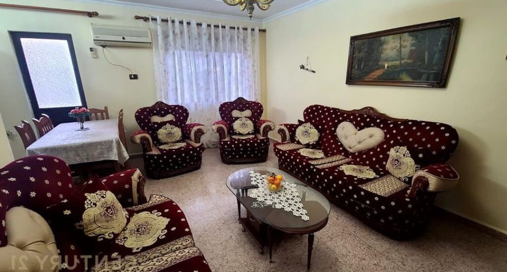 Jepet apartament 2+1 me qera ne Ali Dem