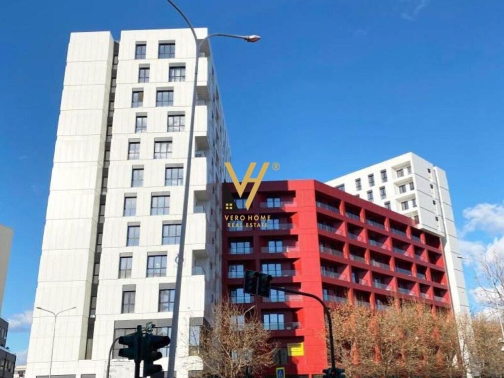 JEPET ZYRE 122 M2 ME QERA TE KOM.ARLIS, RR.DIBRES 60.000 LEKE