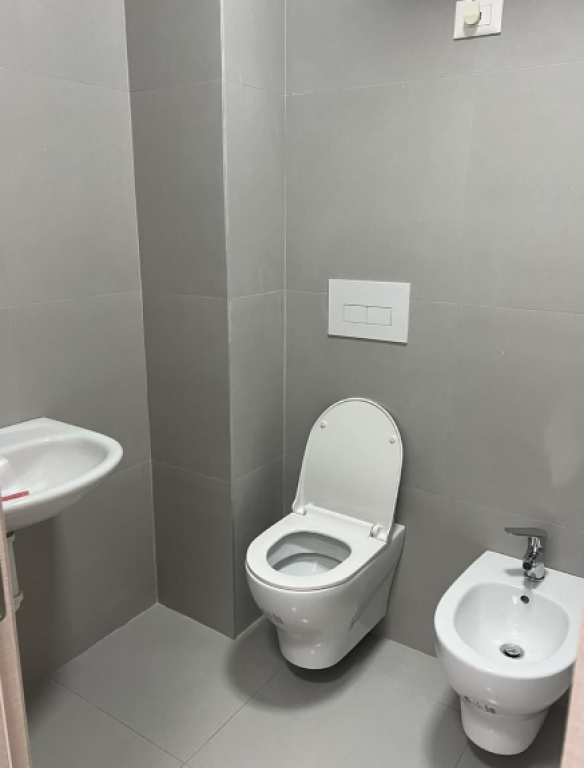 🏢 JEPET ME QIRA – APARTAMENT 1+1 | River Residence, Ish Fusha e Aviacionit