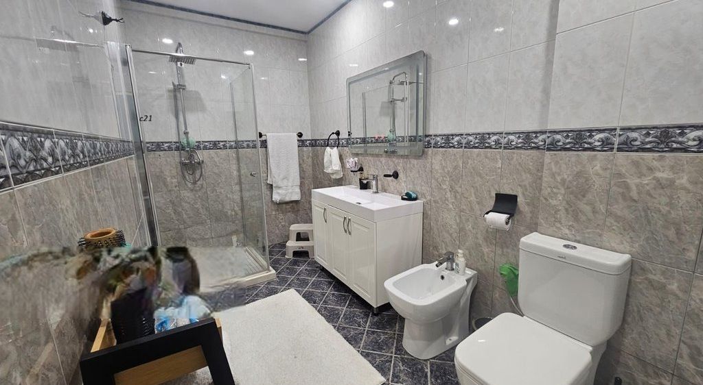 2+1 PIANO 3 102M2 VIA DELLE BARRICATE