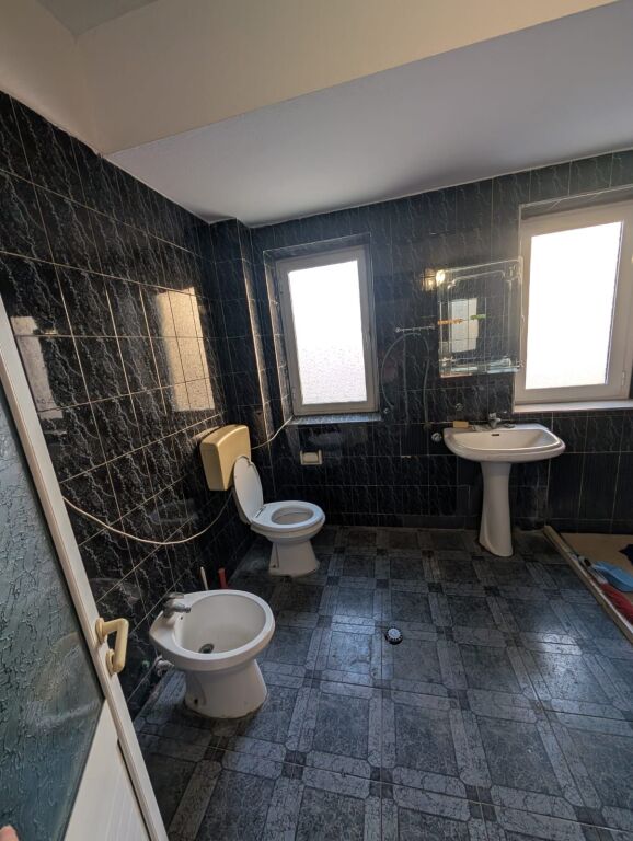 🏠 Jepet me Qera Apartament 2+1 Ali dem ne fillim tek Fusha