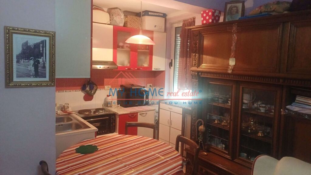 Apartament 1+1 Me Qera Tek Mozaiku Tirane