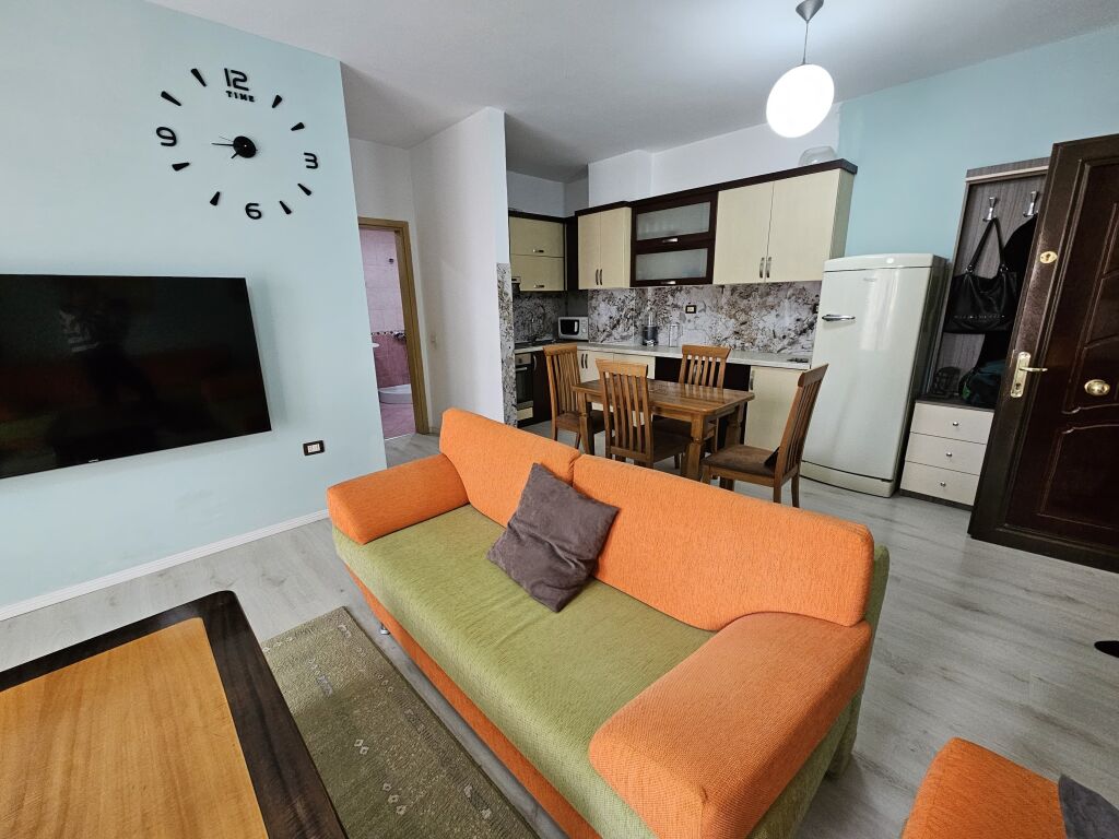 Jepet me qera Apartament 2+1+2 ne Yzberisht