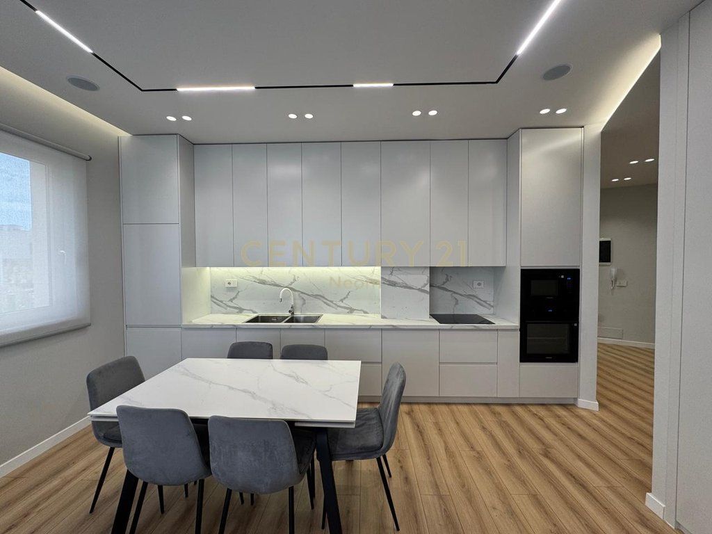 APARTMENT 2+1+2 WITH YARD AND PARKING SPACE