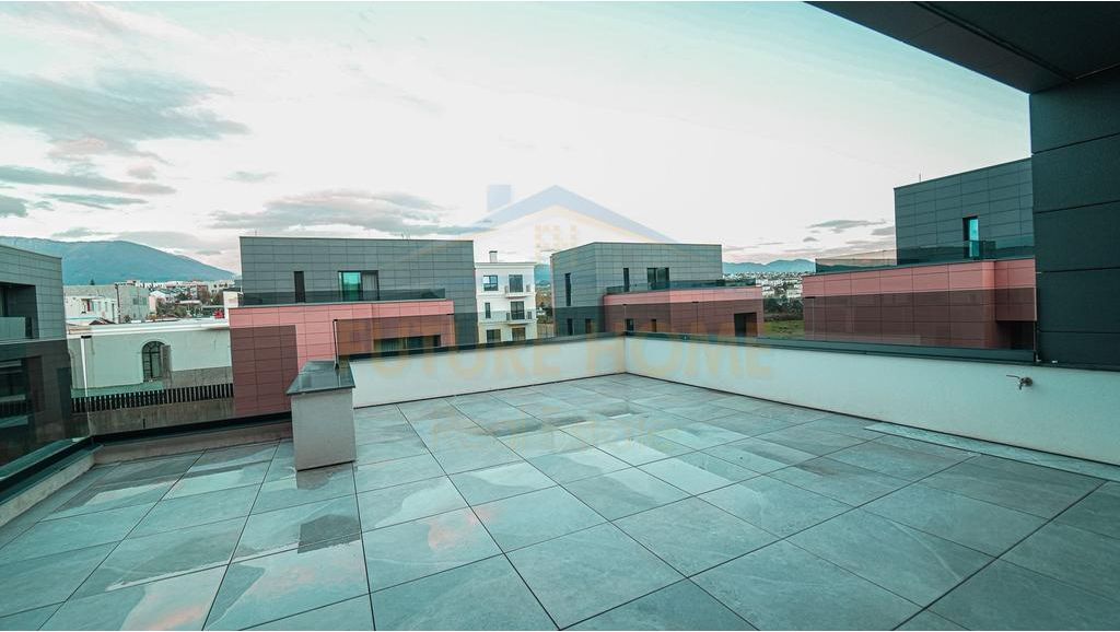 Qera , Vilë , Luminor Rezidence , TEG