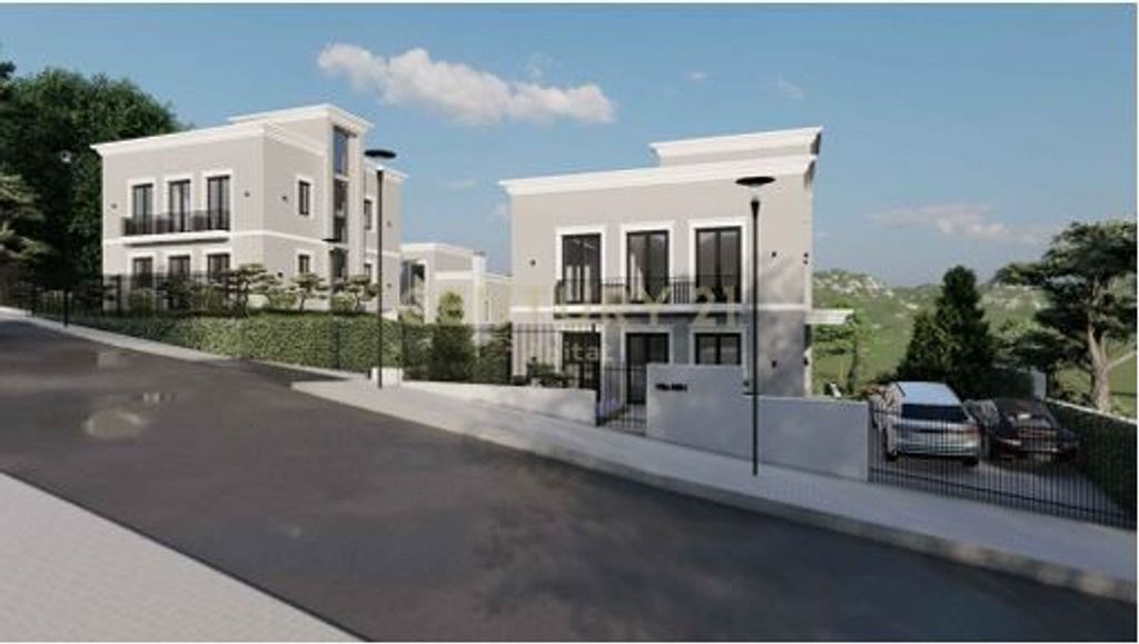 Vilë në shitje- Liqeni i Farkës, Tiranë