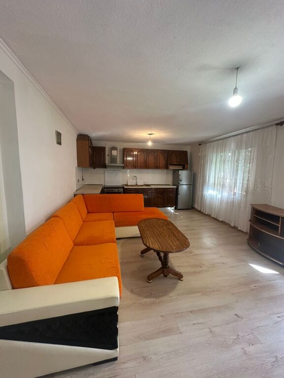 SHTEPI ME QERA 1+1 NE ASTIR