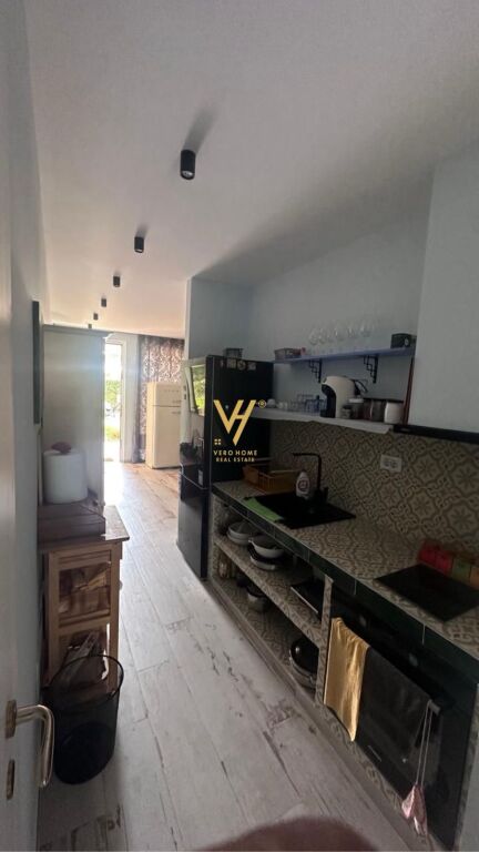 SHITET APARTAMENT 2+1+OBORR TE GJIRI I LALZIT 300.000 EURO